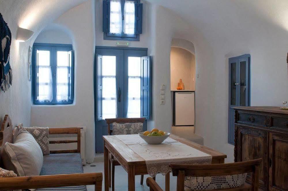 Olyra Traditional Cave Houses Pyrgos Kallistis Exterior photo